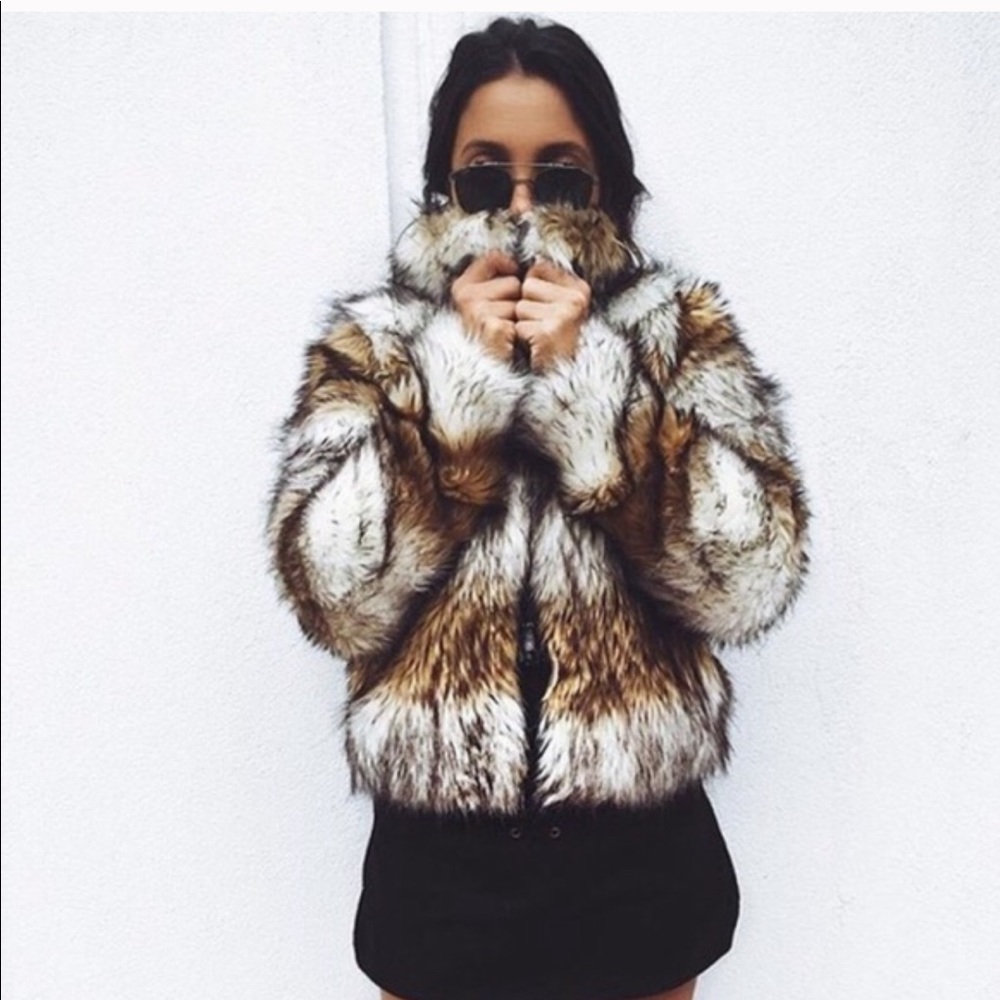LF fur zip up coat